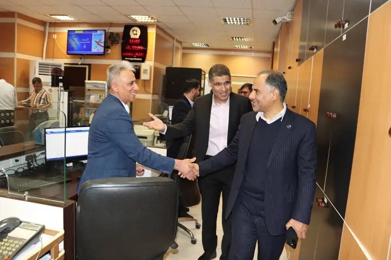 بانک تجارت 13 - 3