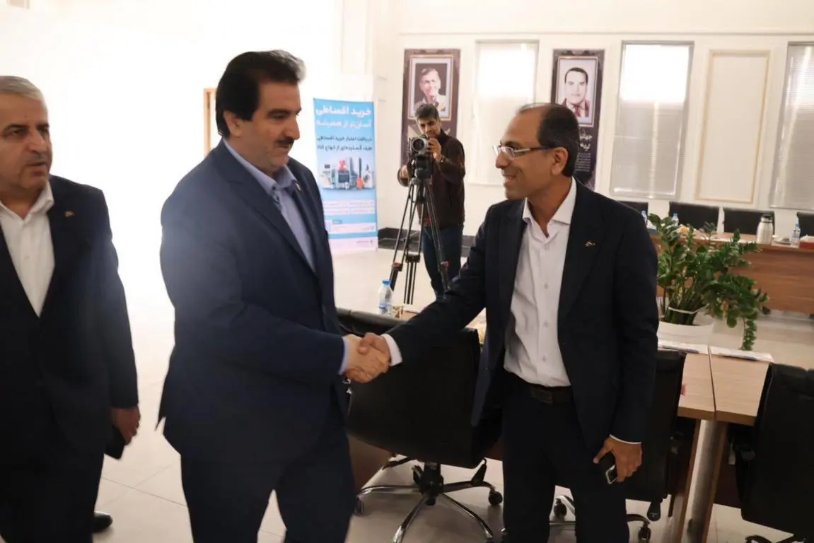 نشست مشترک مدیرعامل بانک رفاه با فعالان اقتصادی استان بوشهر 5