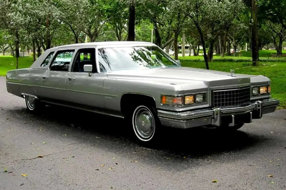 کشتی_آمریکایی_کشیدهترین_سدان_جهان_با_۶٫۵_متر_طول!