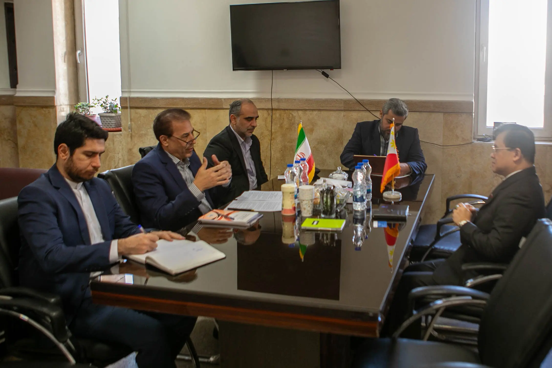 ستاد مبارزه با مواد مخدر 2