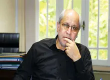  مسعود نیلی، اقتصاددان: فقر در جامعه ایران فراگیر شده است 