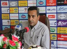 سرمربی فجر سپاسی:18 بازیکن ما در مجموع یک میلیون تومان حقوق می گیرند