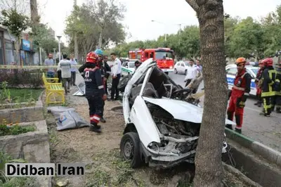 تصادف وحشتناک پراید با یک درخت در مشهد