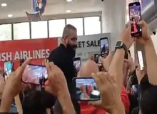 استقبال شیرازی‌ها از هادی چوپان در فرودگاه+فیلم 