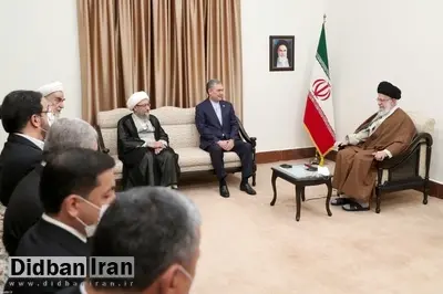 آیت الله خامنه ای: مصمم به تکمیل مسیر ترانزیتی شمال به جنوب هستیم که می‌تواند ترکمنستان و کشور‌های اطراف ان را به دریای عمان متصل کند
