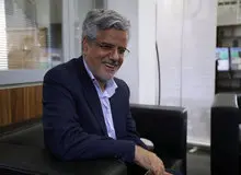 محمود صادقی: برای یک سوال، شبانه برایم حکم جلب دادند
