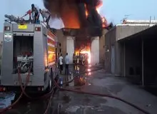 آتش‌سوزی انبار ظروف بلور جاده ورامین 