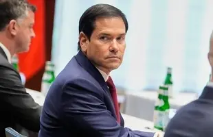 وزیر خارجه آمریکا: تعهد هند را برای توقف خریدهای بیشتر نفت از روسیه، به دست آوریم