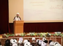 مدیر حوزه علمیه استان قزوین: دشمن آینده جمهوری اسلامی را نشانه گرفته است / حوزه های علمیه مراقب نفوذ جریان های انحرافی باشند