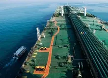 گزارش بلومبرگ از دور زدن تحریم‌های نفتی ایران با استفاده از اسکله‌های خصوصی