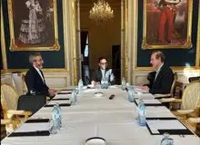 مذاکرات دوجانبه باقری و مورا در هتل کوبورگ وین آغاز شد
