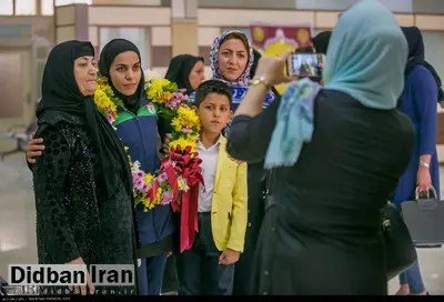 تصاویری زیبا از بازگشت خانم گل فوتسال آسیا به کرمانشاه