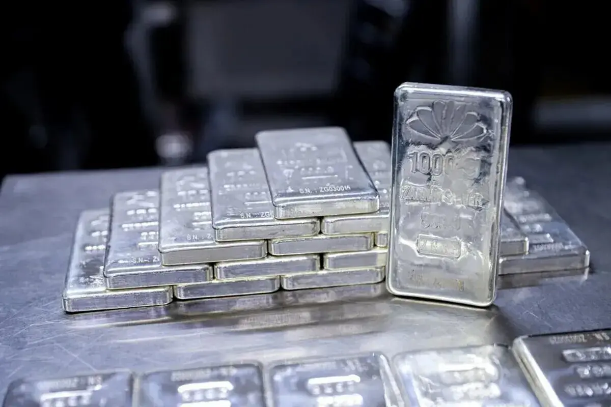 آرامش بر بازار نقره حاکم شد/هر گرم نقره در بازار چند؟