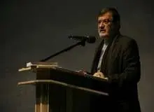 یک عضو جبهه مردمی نیروهای انقلاب: باید برای انتخابات ریاست جمهوری ۹۶، آرای خاکستری را جذب کنیم