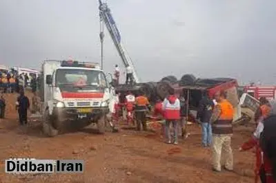 واژگونی اتوبوس در سمنان/ 2 نفر کشته شدند
