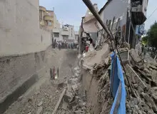 ریزش آوار در بلوار شهید صدوقی قم