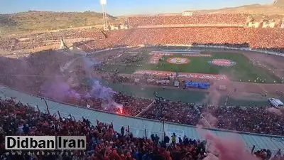 ورود تعدادی از تماشاگران به زمین چمن تبریز؛ مراسم جشن ناتمام ماند