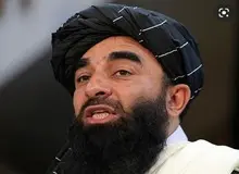 سخنگوی طالبان: زنان شاغل فعلا خانه بمانند/ نیروهای امنیتی ما برای برخورد با زنان آموزش ندیده اند 
