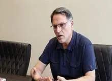 تاجیک:" پخمگان سیاسی" جای نخبگان را گرفته اند/ دولت کارآمد اخلاق، قانون و دین را ابزار اعمال قدرت خود  نمی کند 