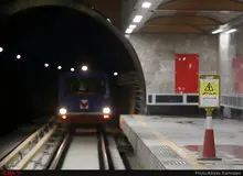 حادثه در متروی بیمه/ سقوط یا خودکشی؟