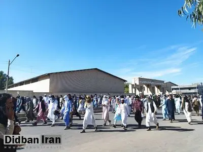 ارگان رسانه ای  دولت از وقوع تجمع اعتراضی در زاهدان خبر داد / افرادی اقدام به آتش زدن لاستیک و سر دادن شعار‌های هنجارشکنانه کردند