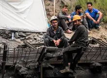 مطالبات کارگران و جانباختگان معدن یورت پرداخت می‌شود/ برخورد بدون اغماض با مقصران حادثه