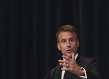 امانوئل ماکرون از ممنوعیت تظاهرات حامیان فلسطین در فرانسه دفاع کرد