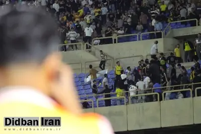 افتادن صفحه‌های فلزی سازه ورزشگاه شیراز روی سر تماشاگران/ امتیاز میزبانی ورزشگاه پارس شیراز تعلیق شد

