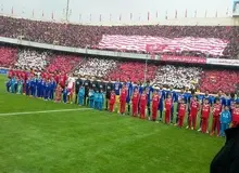 نام یک استارتاپ روی پیراهن سرخ‌آبی‌ها در شهرآورد+ عکس
