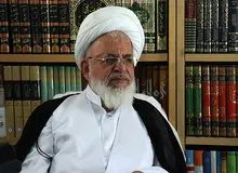 نماینده ولی فقیه در استان یزد: انقلاب اسلامی مورد تأیید خداوند و امام زمان است/ اگر دیر بجنبیم دشمن ما را تضعیف می کند/ شاه مامور بود که نگذارد مردم سمت اسلام بروند