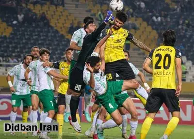 تساوی بی‌فایده در داربی اصفهان/ VAR با سپاهان سر لج داشت