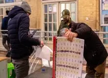 گفت و گو با نفر آخر انتخابات در تهران/همسرم خبر نداشت کاندیدا شده ام / خانواده می‌گفتند می‌خواهی نماینده شوی که چه شود فقط فحش بخوری کاری می‌توانی بکنی؛ اصلا اختیاری داری؟! 