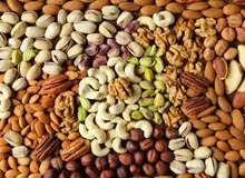 رئیس اتحادیه خشکبار و آجیل: خرید مردم یک پنجم پارسال است