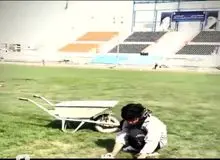 وضعیت چمن ورزشگاه  قلعه حسن خان در فاصلۀ ۲ روز مانده به بازی استقلال و الغرافه+فیلم 