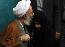 آقای مصباح می‌گوید «جمهوریت» شرک است
