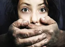 آزار و اذیت دختر جوان به بهانه مشاوره درسی/برای دیدن «کلکسیون کلاه و شکلات» به خانه مشاور رفت 