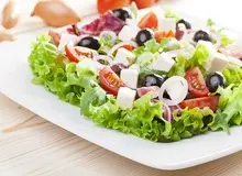  آیا سالاد باعث افزایش وزن می شود؟