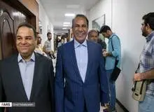 آیا دادگاه برادر جهانگیری غیرعلنی نبود؟
