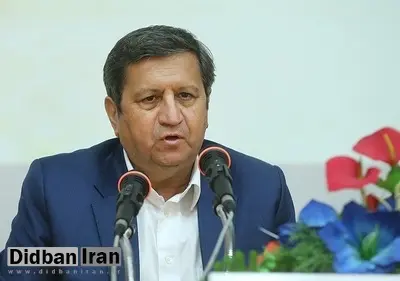 همتی: اینکه انتظار دارند با وجود تورم ۴۰ درصدی، نرخ ارز ثابت باشد درست نیست 