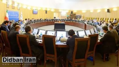 مصوبه کمیسیون تلفیق: حق امتیاز دولت از اپراتورها ۲ درصد افزایش پیدا کرد / اپراتورها علاوه بر قیمت هر پیامک، ۳ تومان از کاربران دریافت میکنند