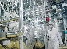 ادعای سی‌ان‌ان: ایران از روسیه کمک خواسته تا در ساخت بمب هسته ای به این کشور کمک کند