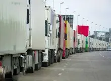 عامل معطلی کامیون‌ها در مرز آستارا محدودیت ظرفیت جمهوری آذربایجان است