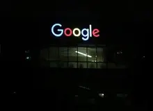 دیلی میل: آمریکا به گوگل دستور داده کاربرانی را که جست‌وجوی خاصی در گوگل انجام می‌دهند ردیابی شود