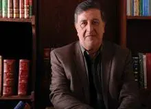 نماینده ادوار مجلس: اعضای دولت سیزدهم افرادی  کم اطلاع و کم تجربه و متکی به همراهان و دوستانی هستند که با خود آورده‌اند