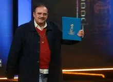 تصویر جنجالی از دیپلم افتخاری که جشنواره فجر به هومن برق نورد داد/متنی با خط خوردگی، غلط املایی و بدون امضاء+عکس