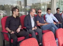 برگزاری نشست تاج با کی‌روش