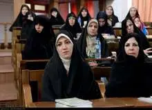 گزارشی درباره رفتار و رویکرد نمایندگان مجلس و همسرانشان در پارلمان / از اظهارات عاشقانه در تریبون های مجلس تا همسرم را استخدام کن تا استیضاح نشوی!