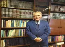 برای حل مشکل موسسات مالی غیرمجاز سه قوه با یکدیگر همکاری کنند