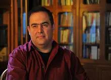 حسین دهباشی: خانم ابتکار دچار فراموشی  شده است/ کسانی که از دیوار سفارت بالا رفته اند، بهتر است از دیوار توهم  پایین بیایند