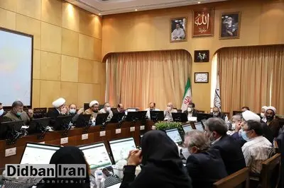 نامه اعتراضی هیئترئیسه کمیسیون مشترک طرح صیانت به قالیباف: در طول چهل و چهار سال گذشته، توقف کار صحن مجلس با کمیسیون جانشین آن بی سابقه بوده / این اقدام غیرمتعارف، نظام قانونگذاری را در آینده تهدید میکند